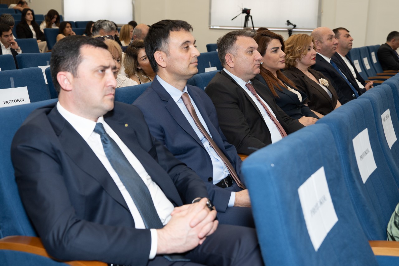 Veysəloğlu Şirkətlər Qrupu 50 tələbəyə təqaüd ayırdı - FOTOLAR